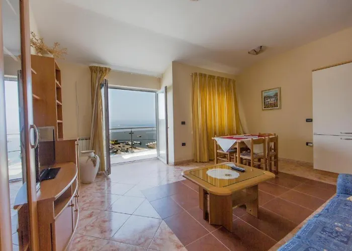 Pensionat Porto 3*
